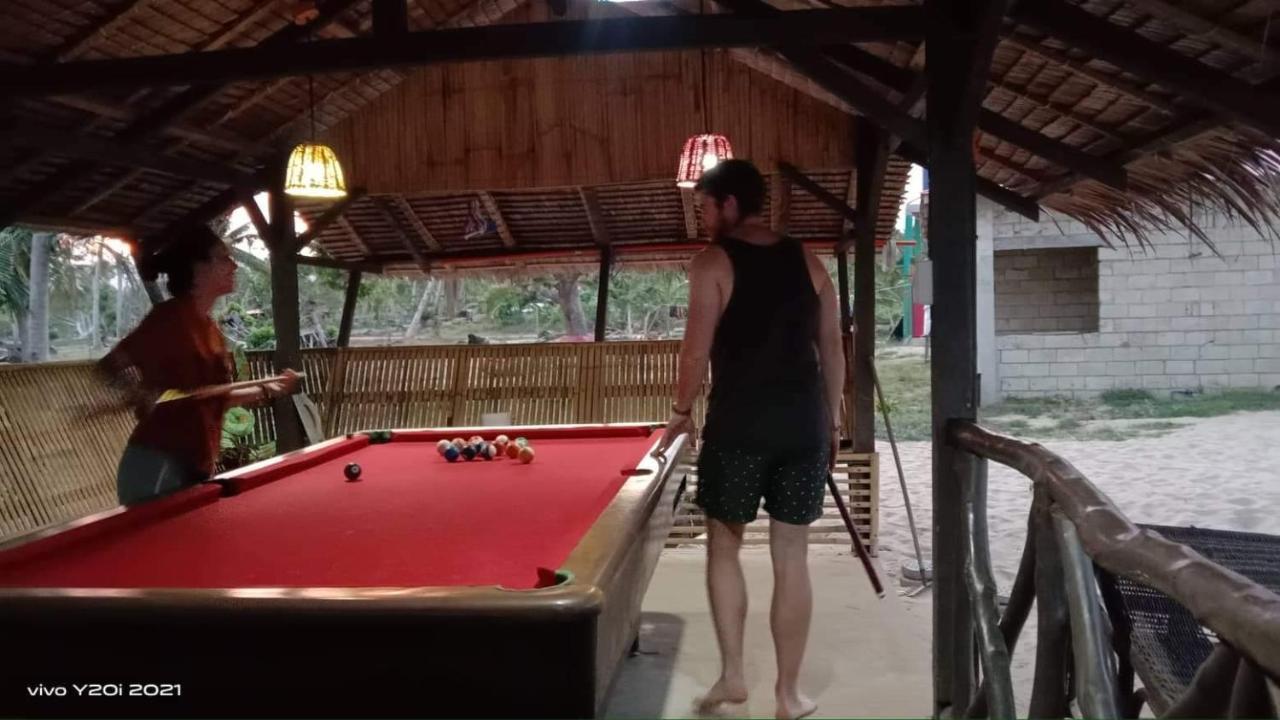 Mecaja Beach House Roxas  Экстерьер фото
