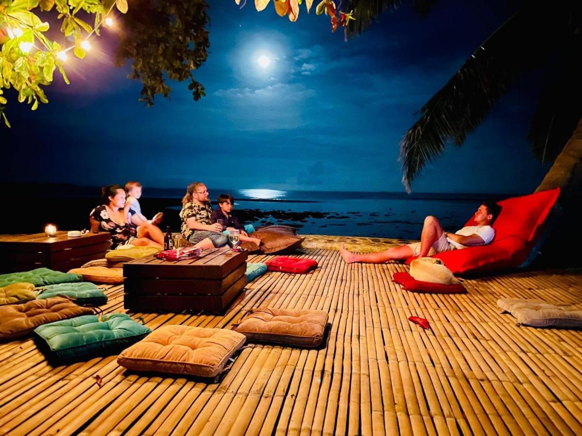 Mecaja Beach House Roxas  Экстерьер фото