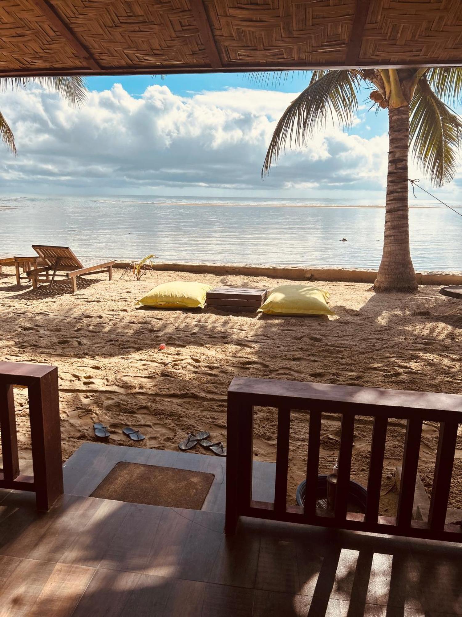 Mecaja Beach House Roxas  Экстерьер фото