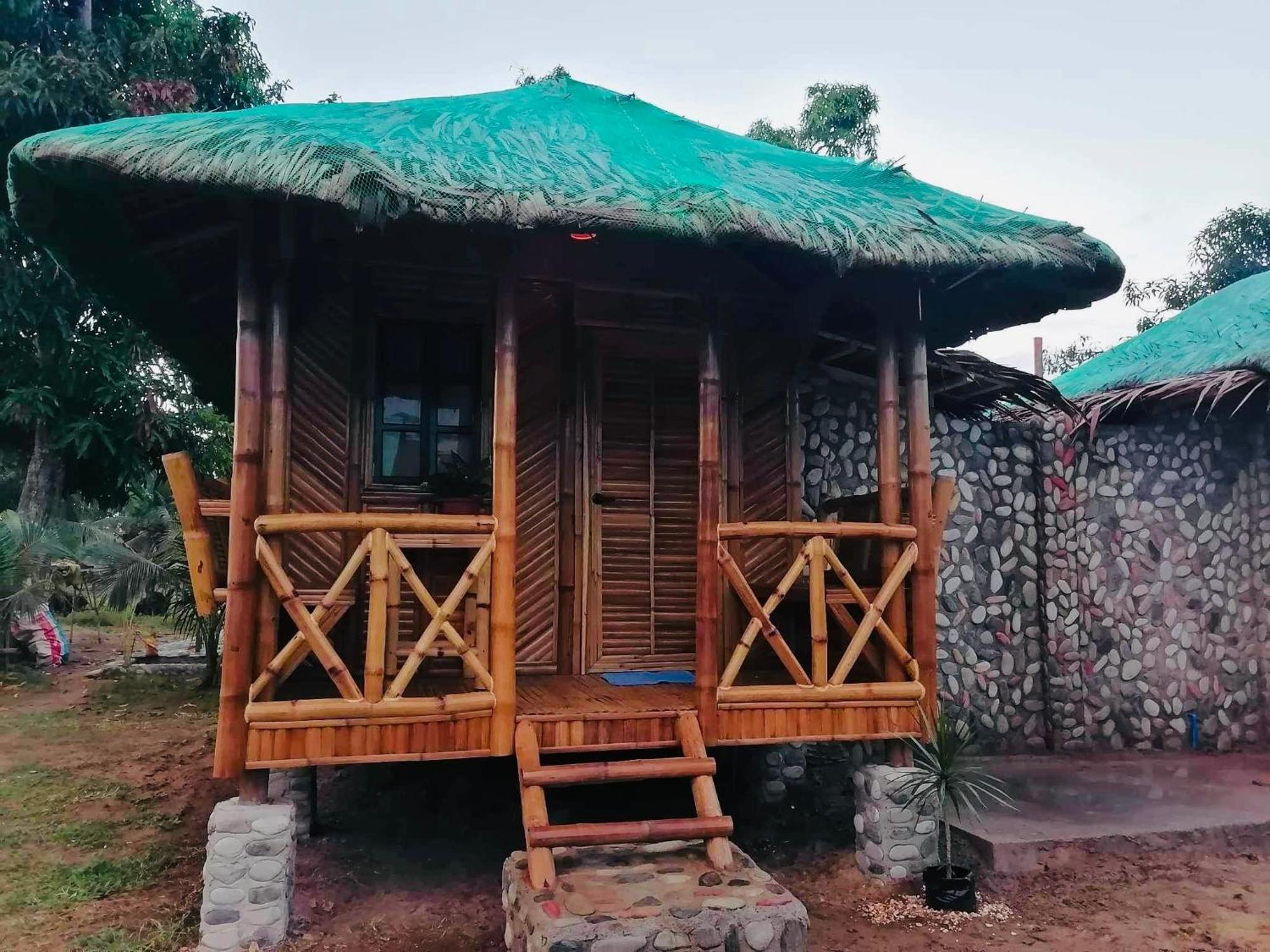 Mecaja Beach House Roxas  Экстерьер фото