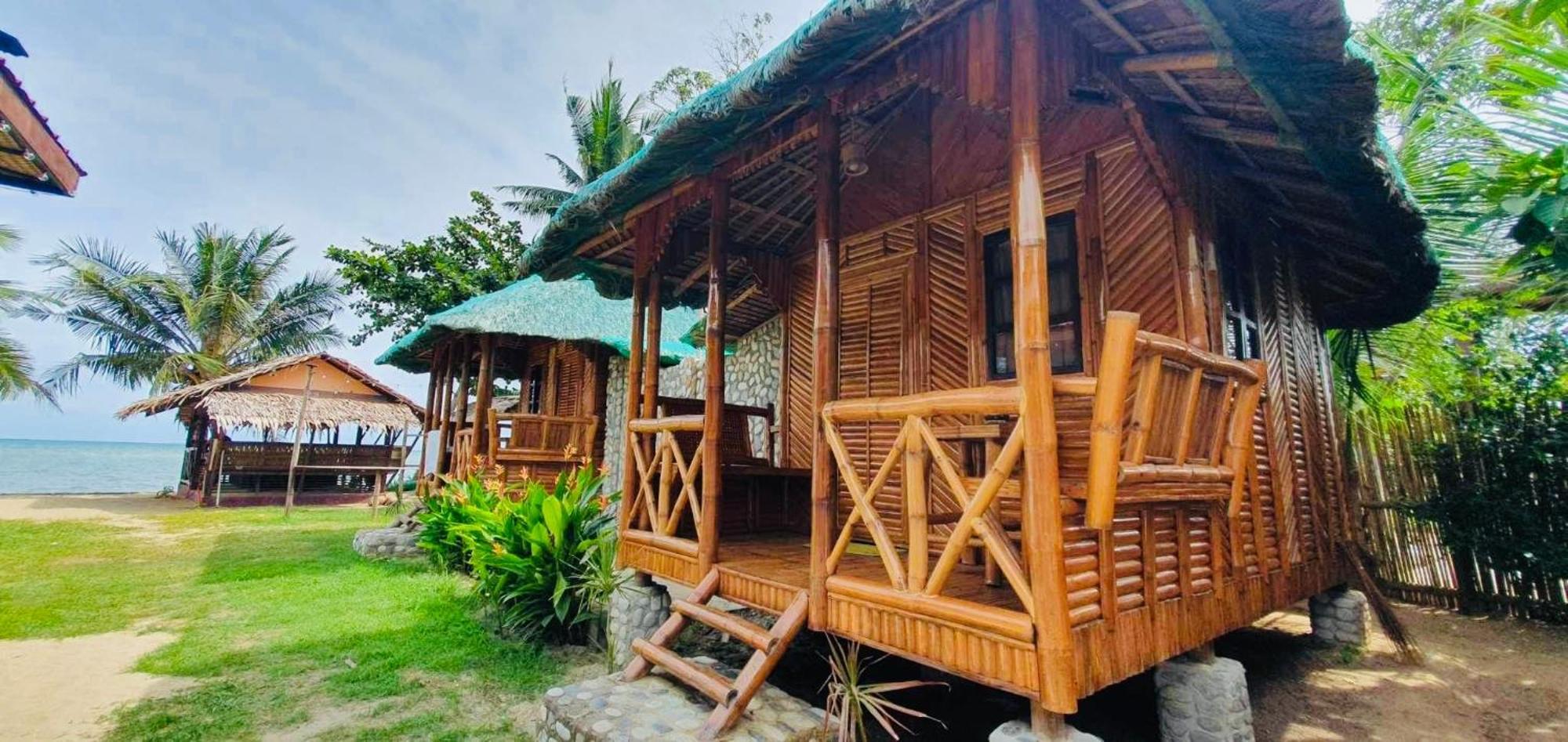 Mecaja Beach House Roxas  Экстерьер фото